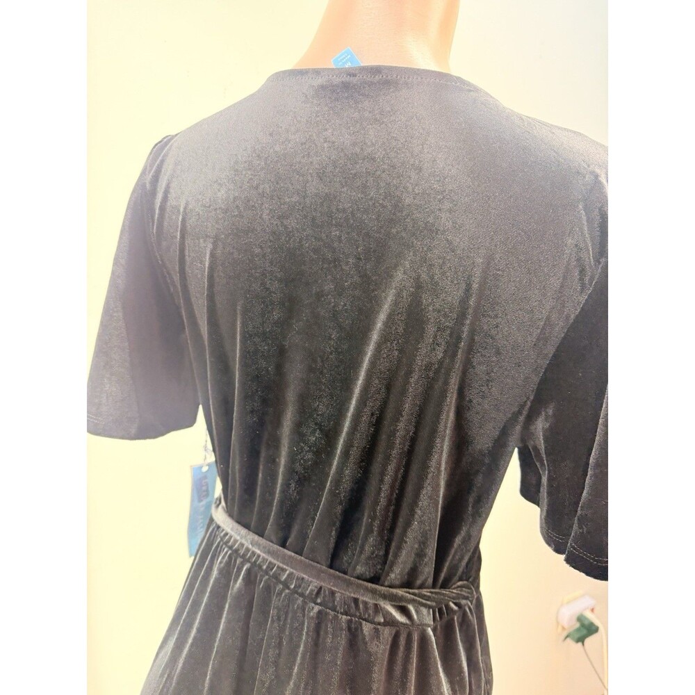 Draper James Black Velvet Wrap Dress Size M Short  Sleeve W/Pockets - Picture 7 of 16